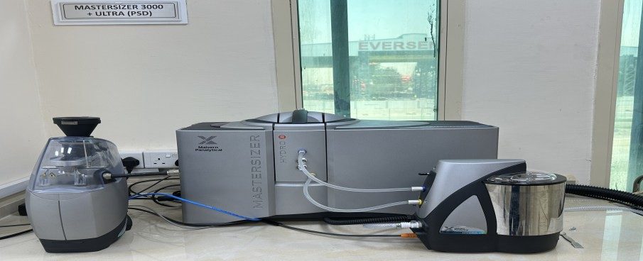 Laser particle-size analyser in the Oren laboratory